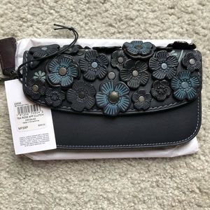 Coach 1941 tea rose clutch